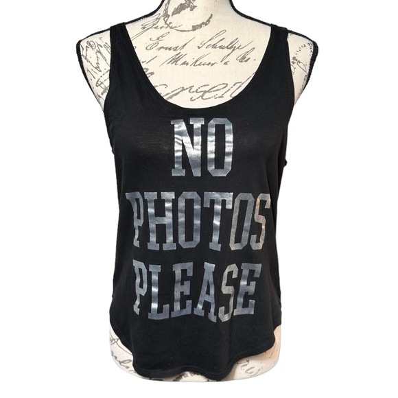 | Project Karma | Black Sleeveless Relaxed Fit No Photos Please Tank - S - Picture 1 of 6